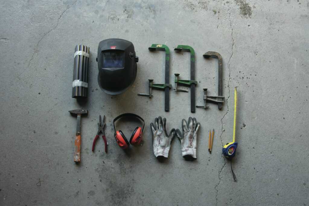 essential bike repair tools
